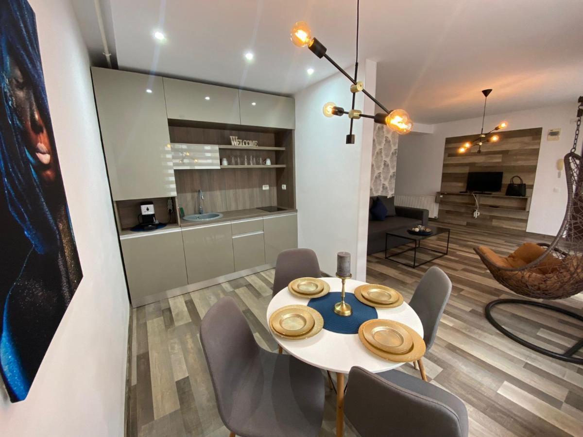 Apartament Ella T8 Năvodari Exteriör bild