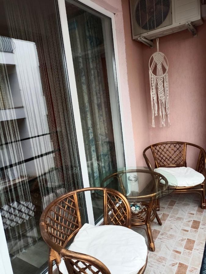 Apartament Ella T8 Năvodari Exteriör bild