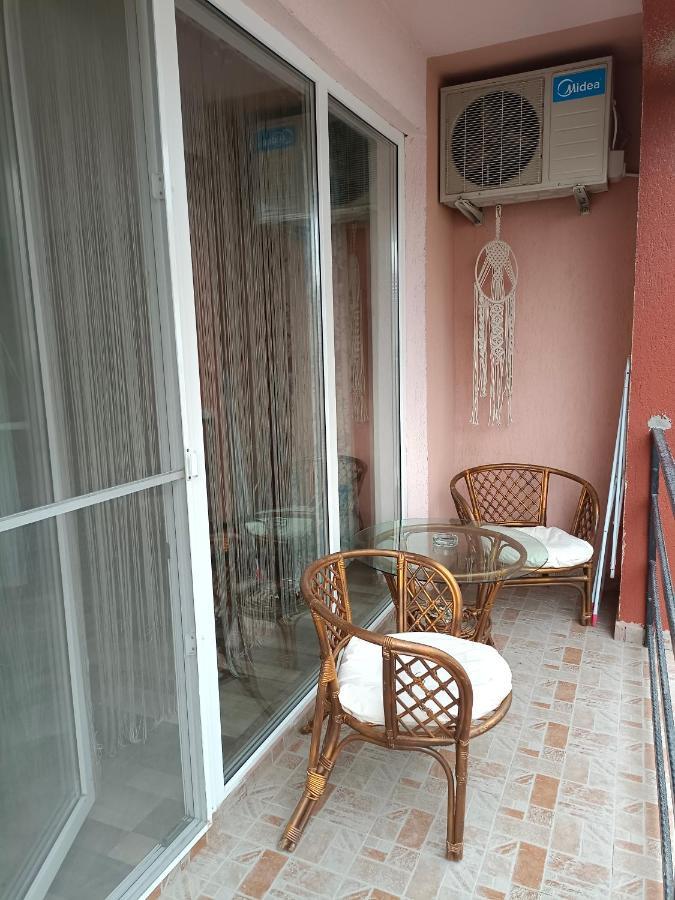 Apartament Ella T8 Năvodari Exteriör bild
